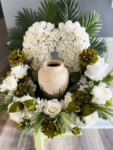 urn_and_casket_flowers_20220417_06